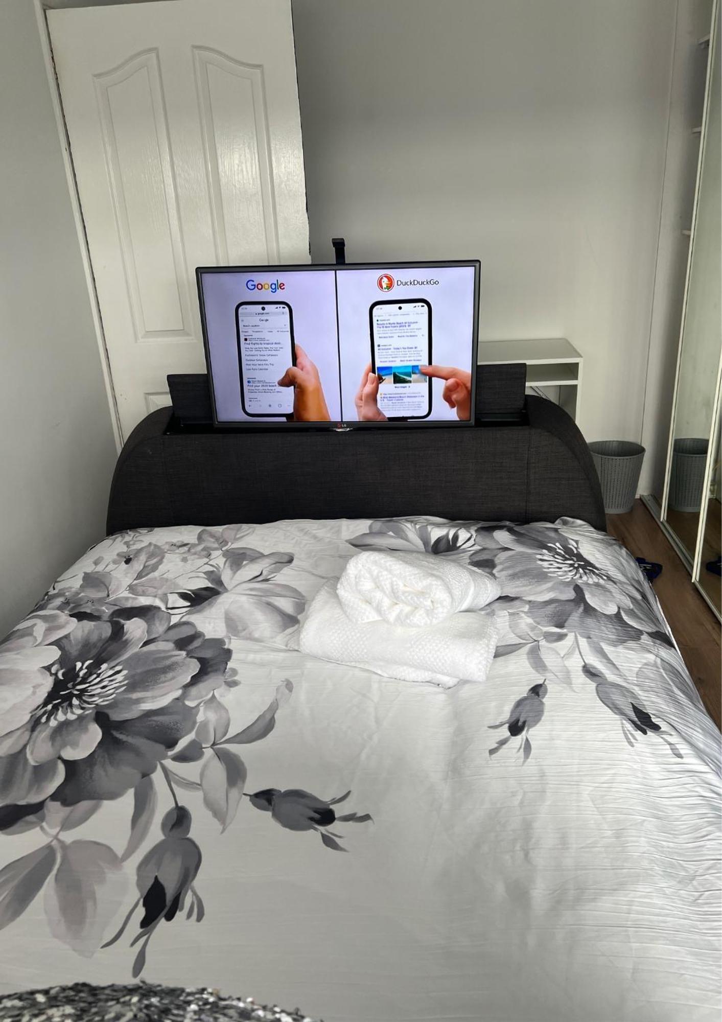 Double Room In Great Barr Near M5 - M6 - Parking - Tv Bed-Garden Birmingham Extérieur photo